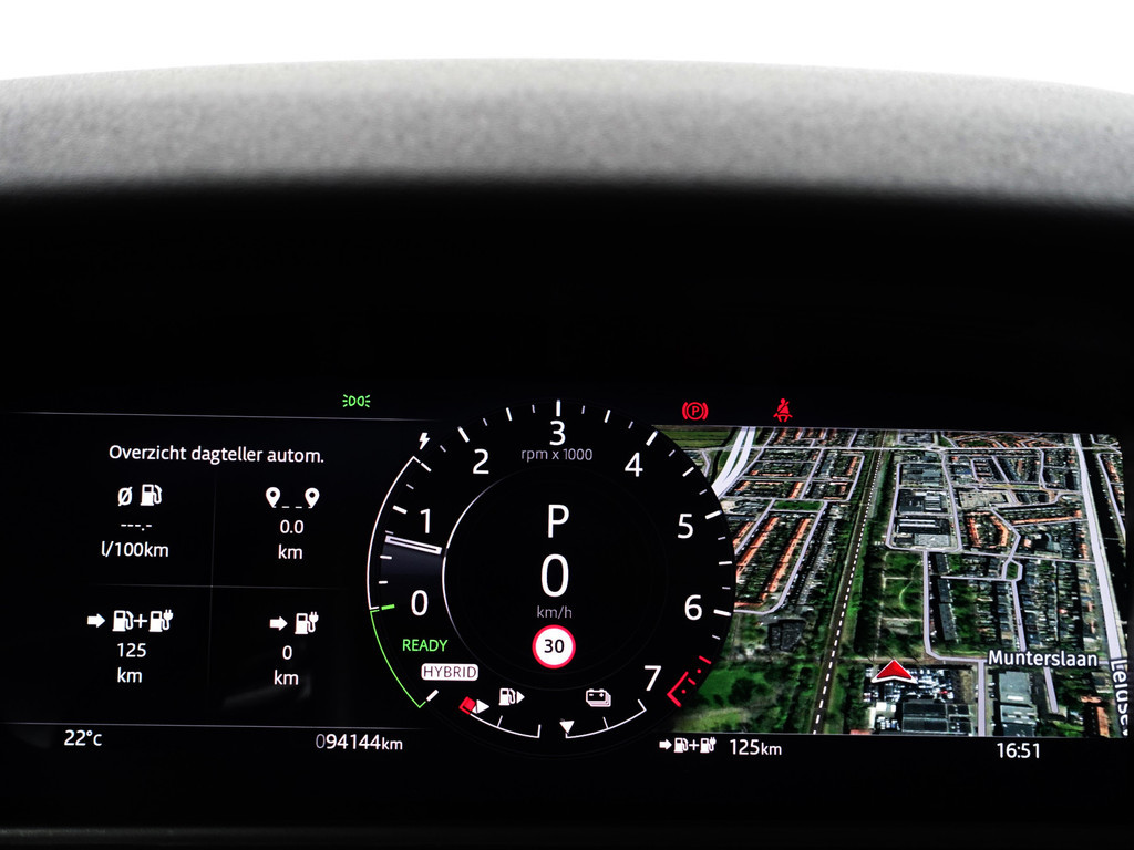 
Land Rover Range Rover Velar 2.0 P400e R-Dynamic SE Aut- Panodak, Stoelventilatie, CarPlay, Memory, Meridian Audio, Xenon led, Trekhaak vol									