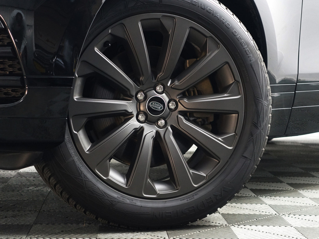 
Land Rover Range Rover Velar 2.0 P400e R-Dynamic SE Aut- Panodak, Stoelventilatie, CarPlay, Memory, Meridian Audio, Xenon led, Trekhaak vol									