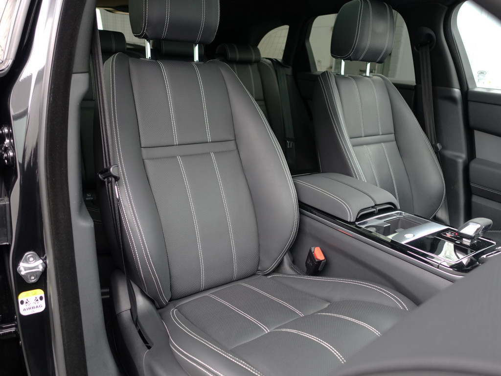 
Land Rover Range Rover Velar 2.0 P400e R-Dynamic SE Aut- Panodak, Stoelventilatie, CarPlay, Memory, Meridian Audio, Xenon led, Trekhaak vol									