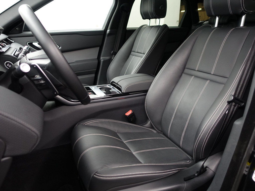
Land Rover Range Rover Velar 2.0 P400e R-Dynamic SE Aut- Panodak, Stoelventilatie, CarPlay, Memory, Meridian Audio, Xenon led, Trekhaak vol									