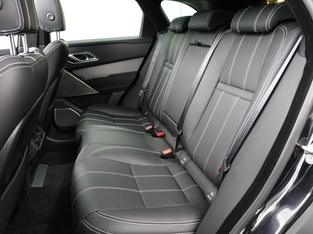 
Land Rover Range Rover Velar 2.0 P400e R-Dynamic SE Aut- Panodak, Stoelventilatie, CarPlay, Memory, Meridian Audio, Xenon led, Trekhaak vol									