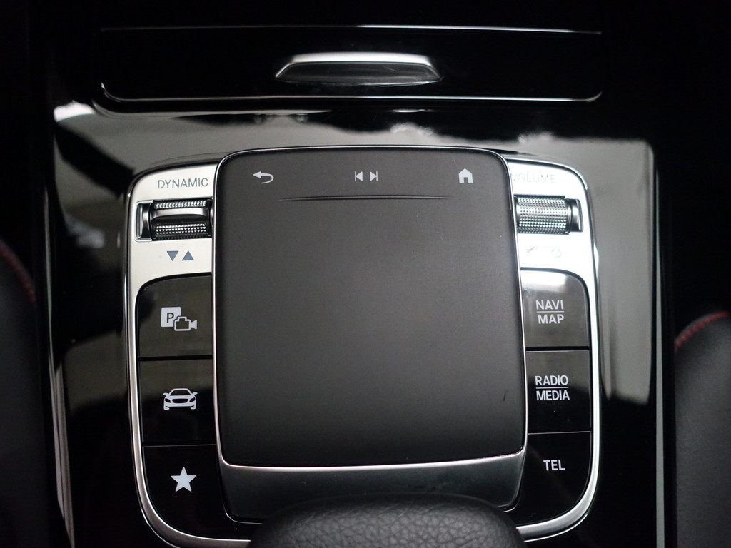 
Mercedes-Benz A-Klasse AMG Night Edition Aut- Xenon Led, Park Assist, Sport Interieur, Lane Assist, Keyless vol									