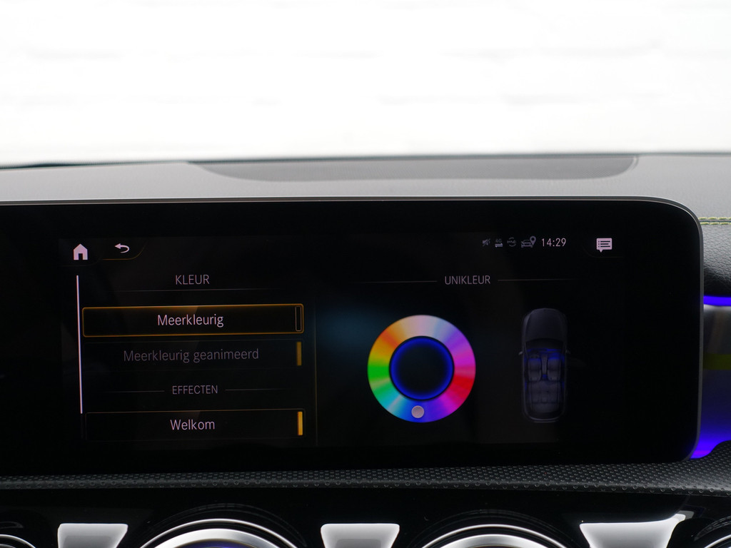 
Mercedes-Benz A-Klasse 250 AMG Yellow Art Aut- Panoramadak, Burmester Audio, Sfeerverlichting, Xenon Led, Stoelverwarming vol									