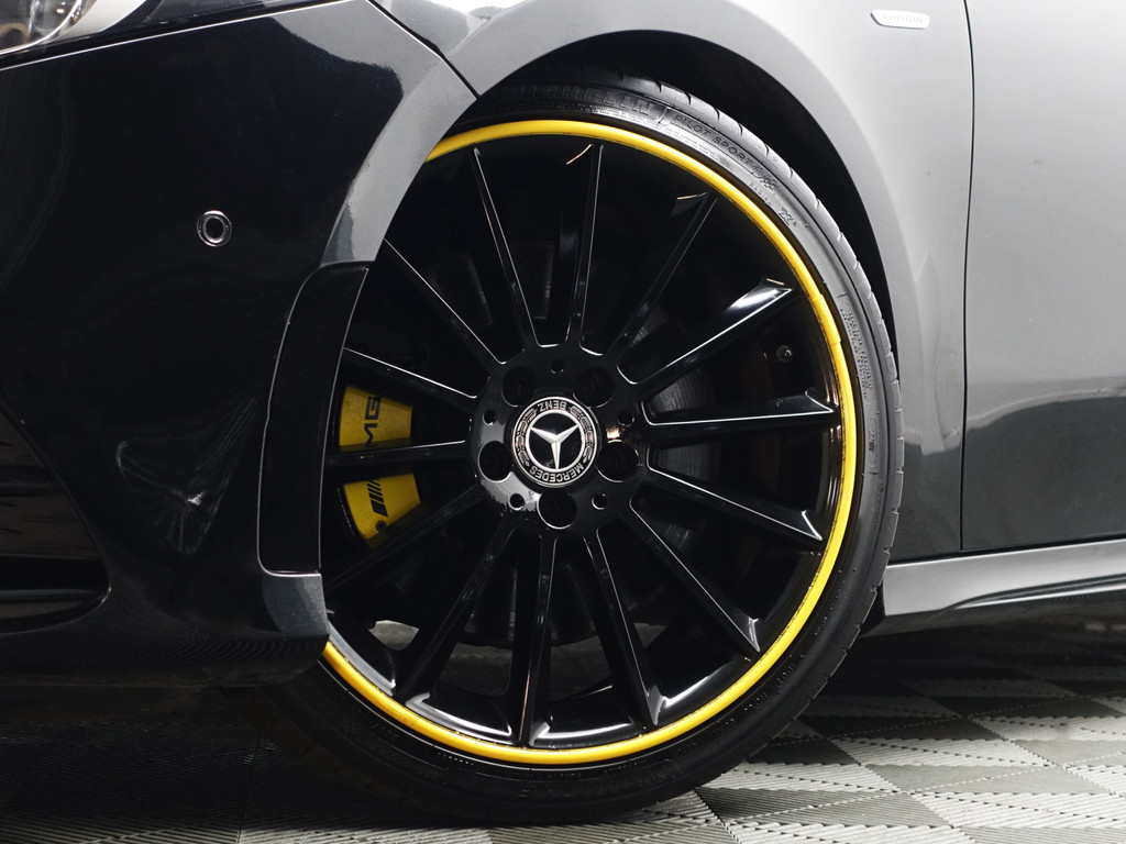 
Mercedes-Benz A-Klasse 250 AMG Yellow Art Aut- Panoramadak, Burmester Audio, Sfeerverlichting, Xenon Led, Stoelverwarming vol									