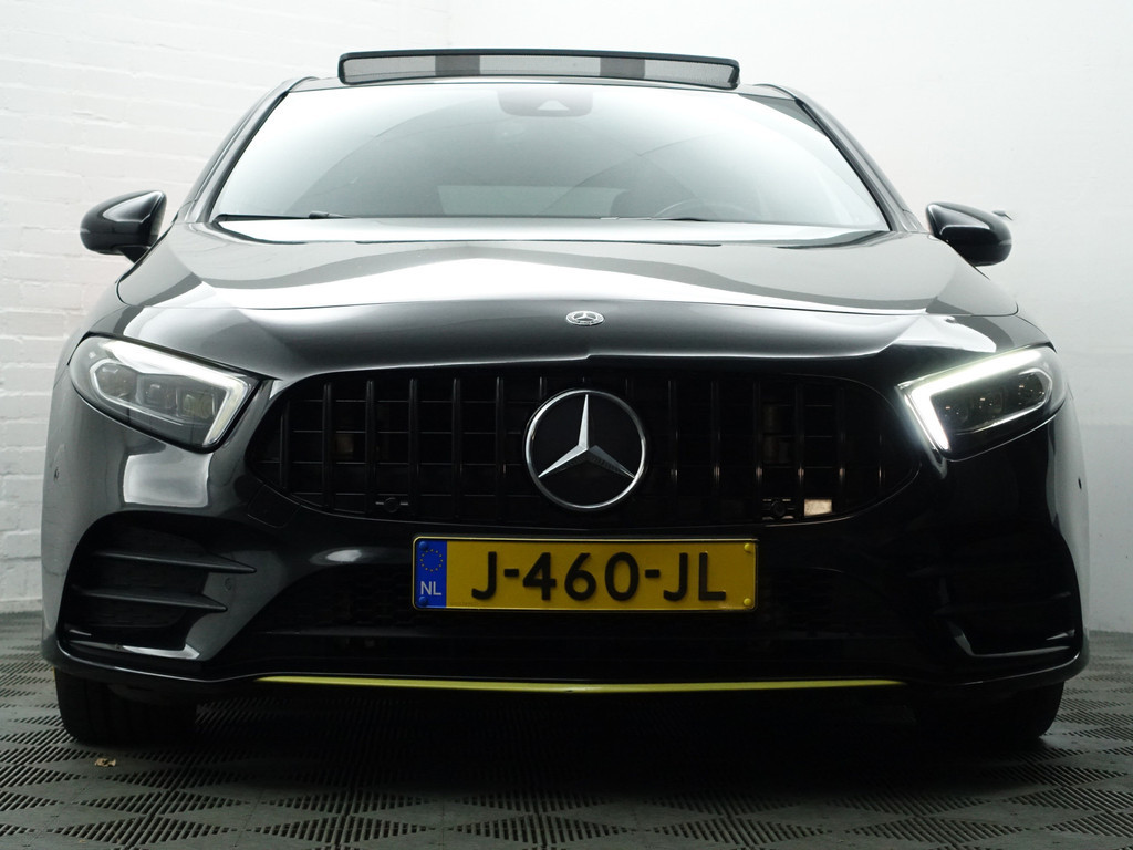 
Mercedes-Benz A-Klasse 250 AMG Yellow Art Aut- Panoramadak, Burmester Audio, Sfeerverlichting, Xenon Led, Stoelverwarming vol									