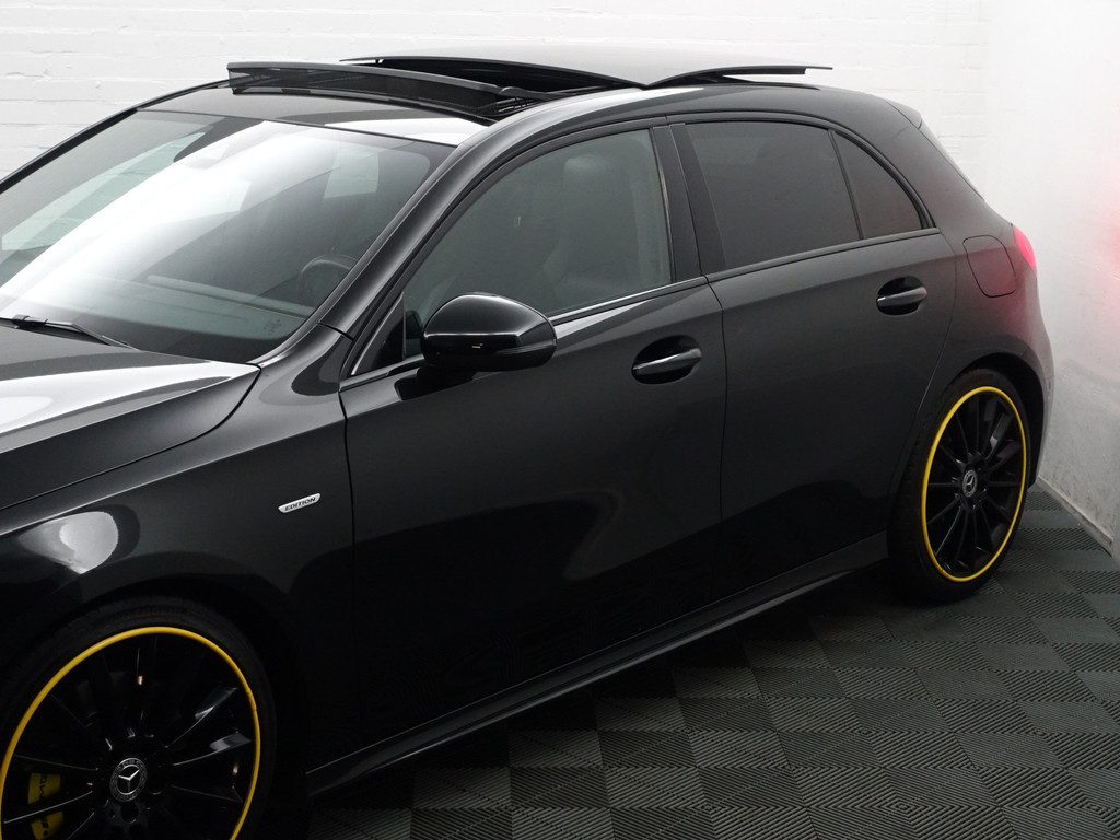 
Mercedes-Benz A-Klasse 250 AMG Yellow Art Aut- Panoramadak, Burmester Audio, Sfeerverlichting, Xenon Led, Stoelverwarming vol									