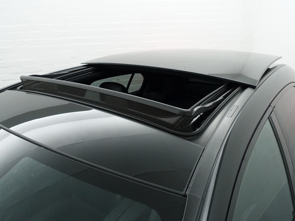 
Mercedes-Benz A-Klasse 250 AMG Yellow Art Aut- Panoramadak, Burmester Audio, Sfeerverlichting, Xenon Led, Stoelverwarming vol									