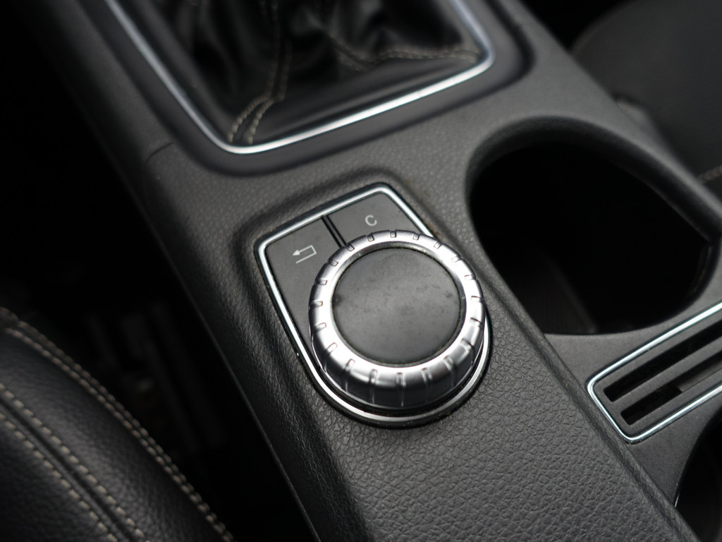 
Mercedes-Benz A-Klasse 180 CDI AMG Prestige- Sport Interieur, Xenon Led, Park Assist, Clima, Cruise, Carbon vol									