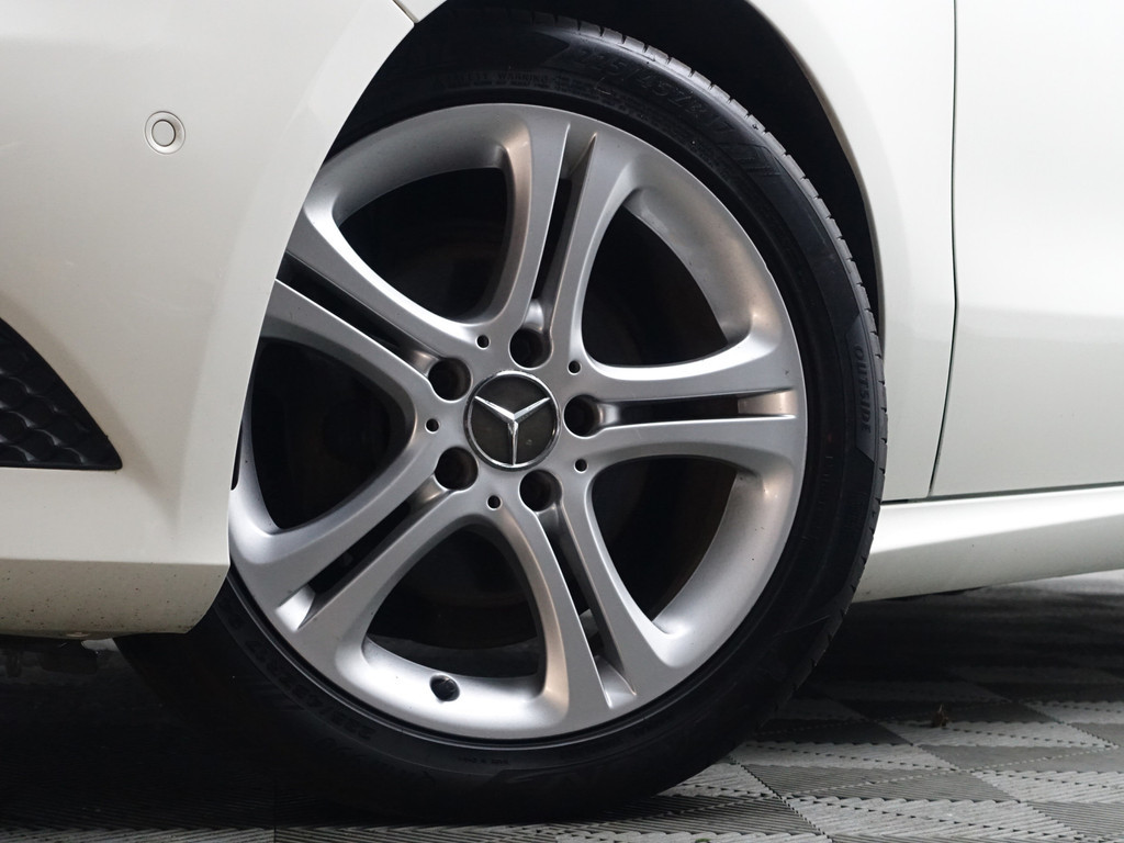 
Mercedes-Benz A-Klasse 180 CDI AMG Prestige- Sport Interieur, Xenon Led, Park Assist, Clima, Cruise, Carbon vol									