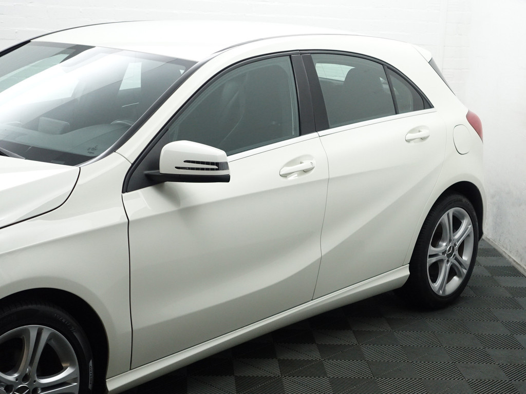 
Mercedes-Benz A-Klasse 180 CDI AMG Prestige- Sport Interieur, Xenon Led, Park Assist, Clima, Cruise, Carbon vol									