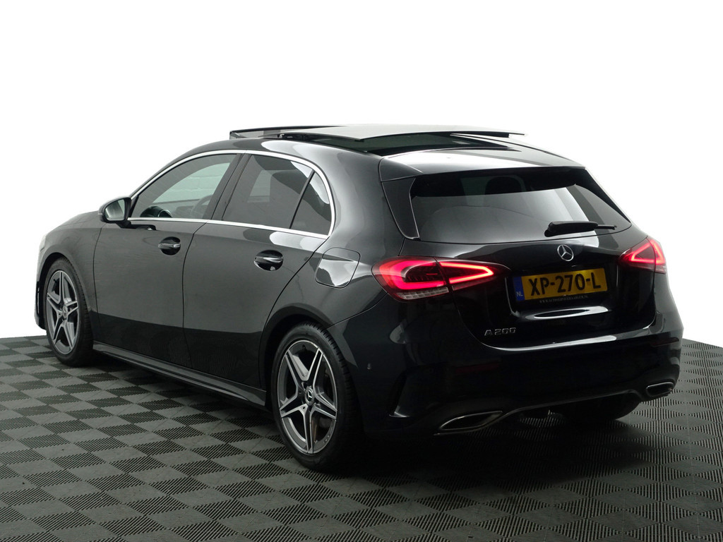 
								Mercedes-Benz A-Klasse 200 AMG Prestige Aut- Panodak, Sport Interieur, Xenon Led, Park Assist, Camera, Stoelverwarming vol									