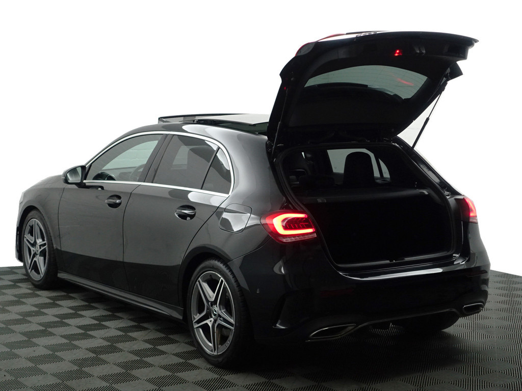 
								Mercedes-Benz A-Klasse 200 AMG Prestige Aut- Panodak, Sport Interieur, Xenon Led, Park Assist, Camera, Stoelverwarming vol									