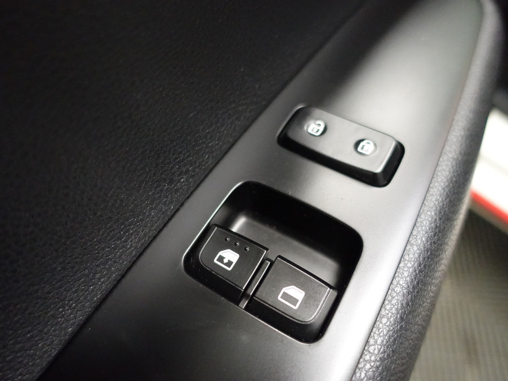 
Kia Picanto 1.0 CVVT Sport R- Elek Pakket, Multimedia, Sport Pakket, Clima vol									