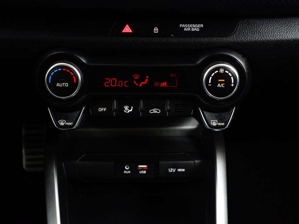 
Kia Rio 1.0 TGDI GT-Line Blackpack- Stuur/Stoelverwarming, Lane Assist, Led, Camera, Carbon, Park Assist, Privacy Glass vol									