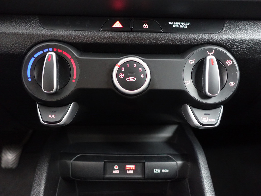 
Kia Rio 1.0 TGDI Dynamic PlusLine- Camera, Carplay, Xenon Led, Park Assist, Navi, Clima vol									