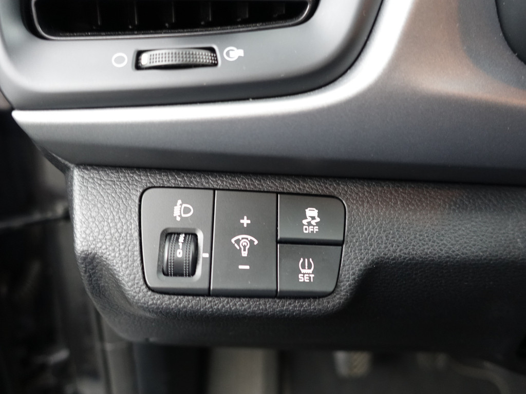 
Kia Rio 1.0 TGDI Dynamic PlusLine- Camera, Carplay, Xenon Led, Park Assist, Navi, Clima vol									