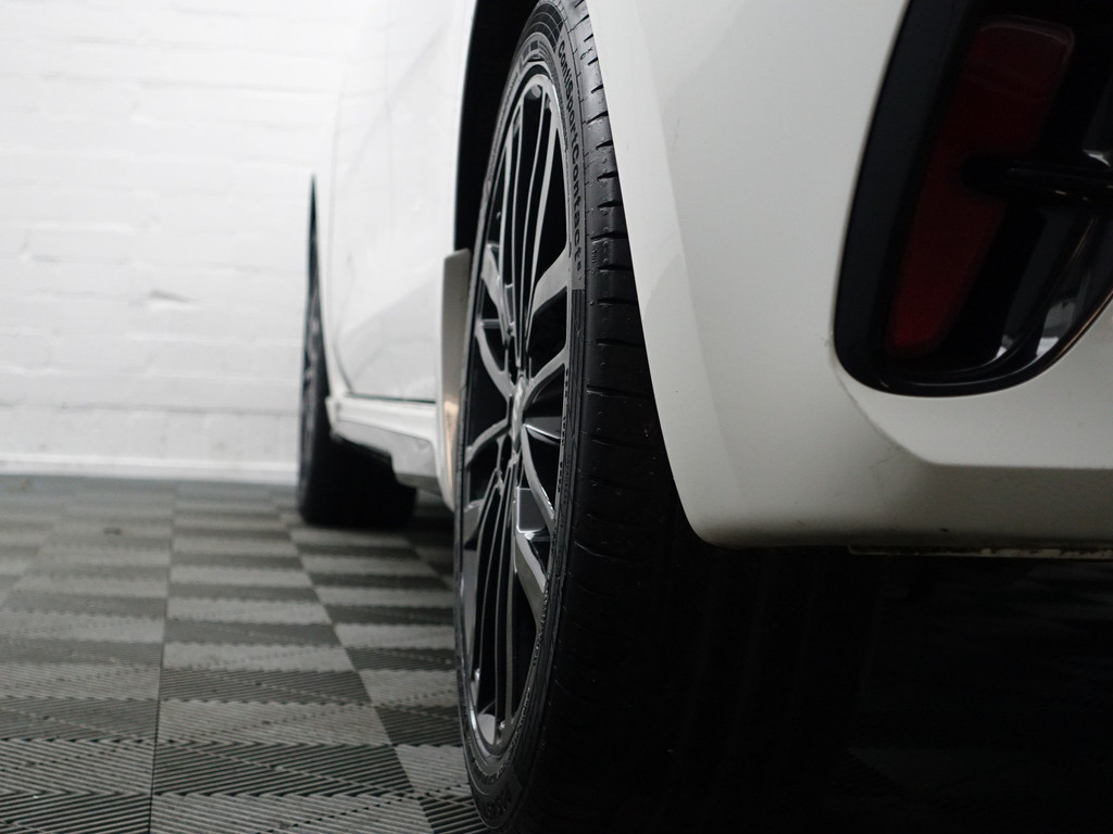 
Kia Rio 1.0 TGDI GT-Line Blackpack- Stuur/Stoelverwarming, Lane Assist, Led, Camera, Carbon, Park Assist, Privacy Glass vol									