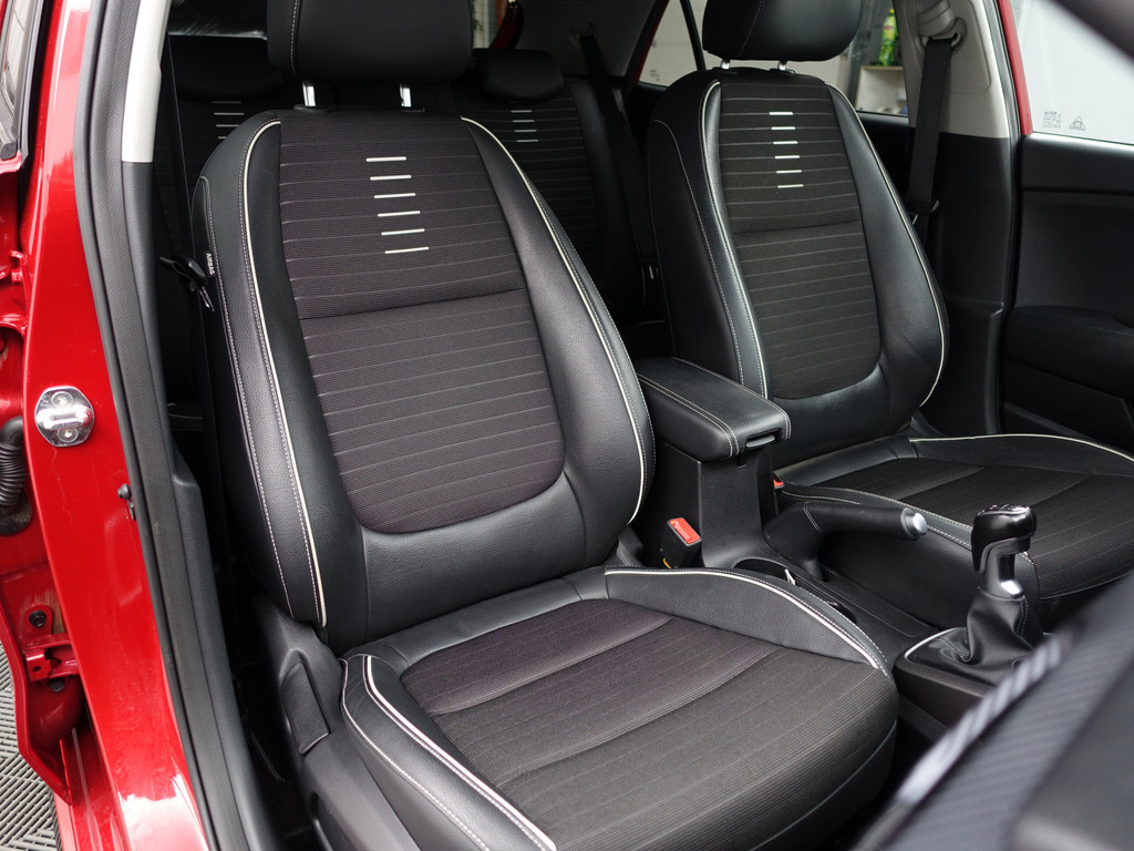 
								Kia Rio 1.0 TGDI GT-Line Blackpack- Xenon Led, Camera, Stuur/Stoelverwarming, Lane Assist, Keyless vol									