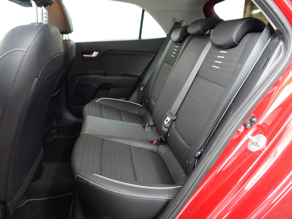 
								Kia Rio 1.0 TGDI GT-Line Blackpack- Xenon Led, Camera, Stuur/Stoelverwarming, Lane Assist, Keyless vol									