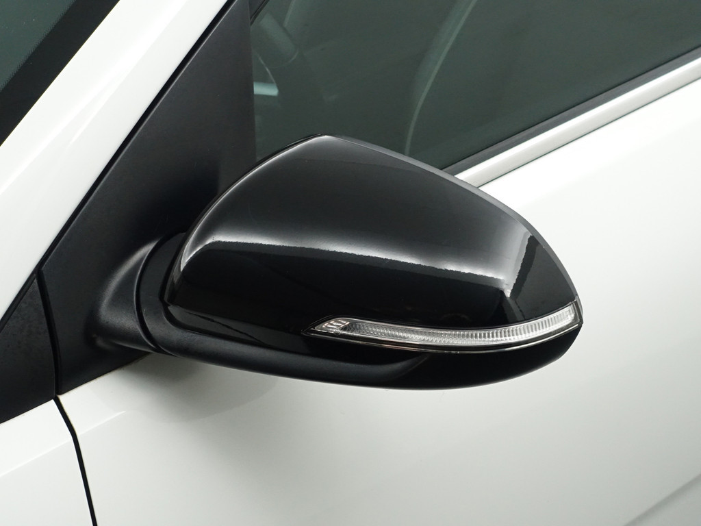 
Kia Rio 1.0 TGDI GT-Line Blackpack- Stuur/Stoelverwarming, Lane Assist, Led, Camera, Carbon, Park Assist, Privacy Glass vol									