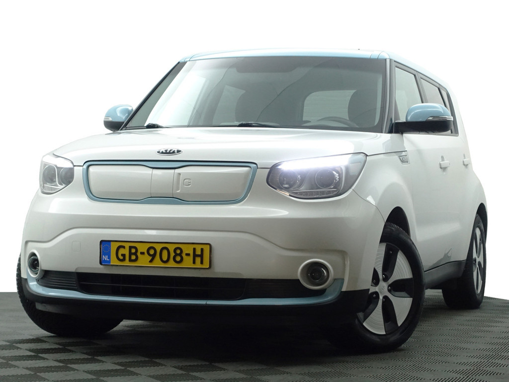 
								Kia Soul EV ExecutiveLine 27 kWh Aut- Two Tone, Camera, Stuur/Stoelverwarming, Keyless, Xenon Led, Dynamic Select vol									