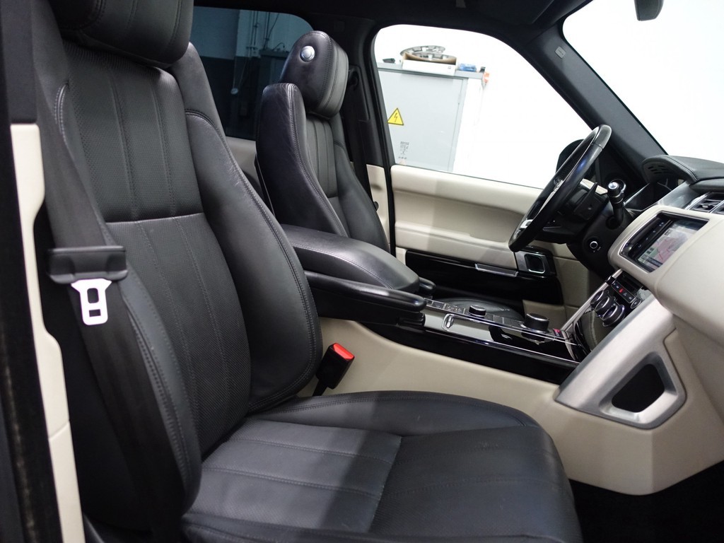 
Land Rover Range Rover 3.0 TDV6 Vogue Autobiography Aut- Panoramadak, Bi Colour Leder Interieur, Meridian Premium Audio, Stoelventilatie vol									