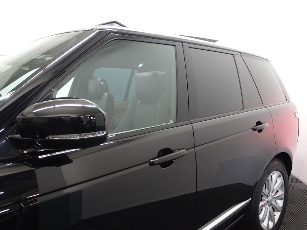 
Land Rover Range Rover 3.0 TDV6 Vogue Autobiography Aut- Panoramadak, Bi Colour Leder Interieur, Meridian Premium Audio, Stoelventilatie vol									