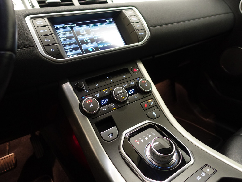 
								Land Rover Range Rover Evoque 2.0 Si 4WD Dynamic Aut- Two tone, Sfeerverlichting, Camera, Xenon Led, Merdian Audio vol									
