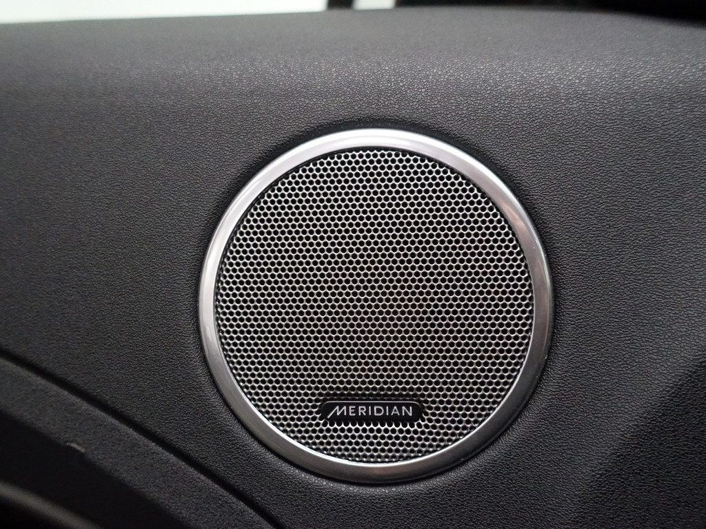 
								Land Rover Range Rover Evoque 2.0 Si 4WD Dynamic Aut- Two tone, Sfeerverlichting, Camera, Xenon Led, Merdian Audio vol									