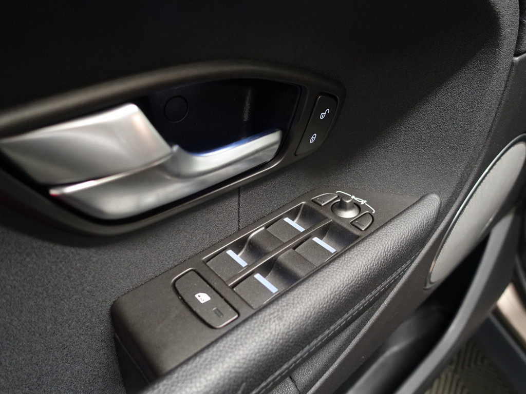 
								Land Rover Range Rover Evoque 2.0 Si 4WD Dynamic Aut- Two tone, Sfeerverlichting, Camera, Xenon Led, Merdian Audio vol									