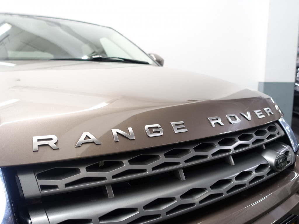 
								Land Rover Range Rover Evoque 2.0 Si 4WD Dynamic Aut- Two tone, Sfeerverlichting, Camera, Xenon Led, Merdian Audio vol									