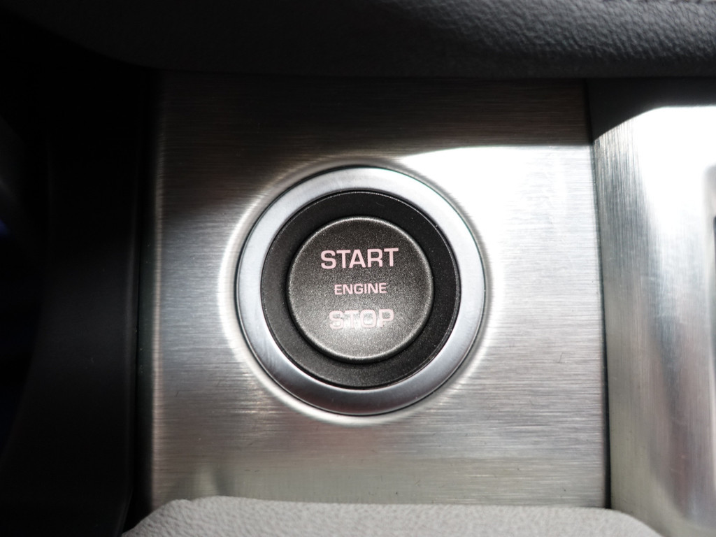 
Land Rover Range Rover Evoque 2.0 Si 4WD Dynamic Aut- Two Tone, Panodak, Xenon Led, Meridian, Camera, Sfeerverlichting vol									