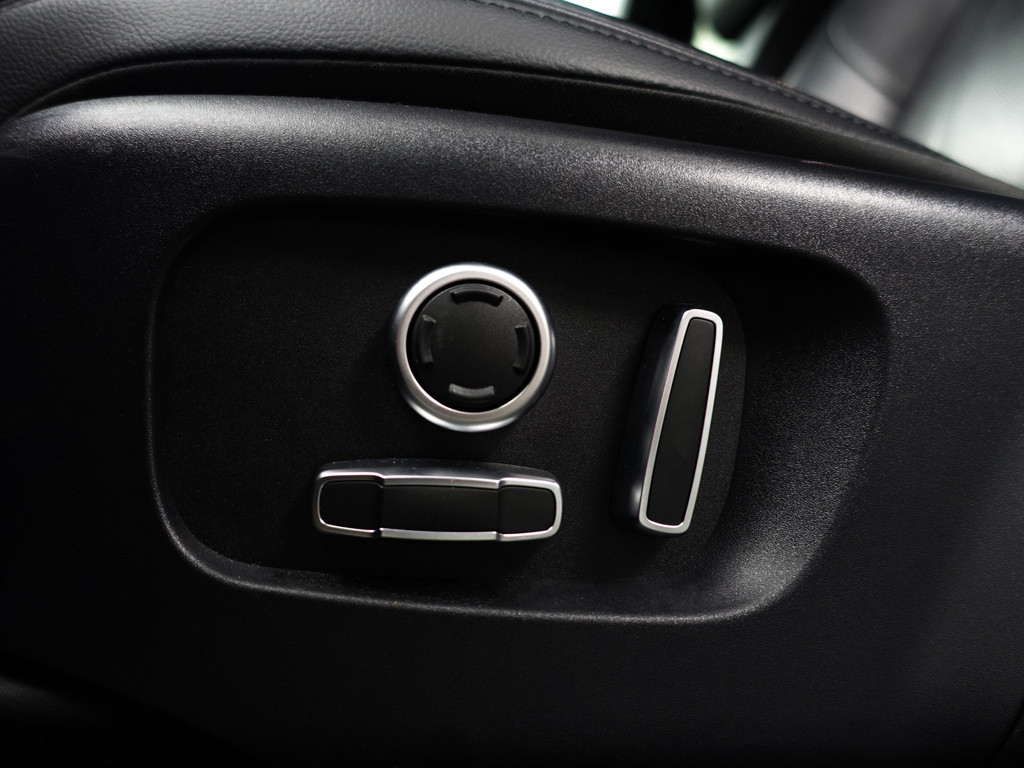 
Land Rover Range Rover Evoque 1.5 P300e AWD R-Dynamic HSE Aut- Panodak, Meridian Audio, Memory, Carplay, 360 Camera, Stuur/Stoelverwarming vol									