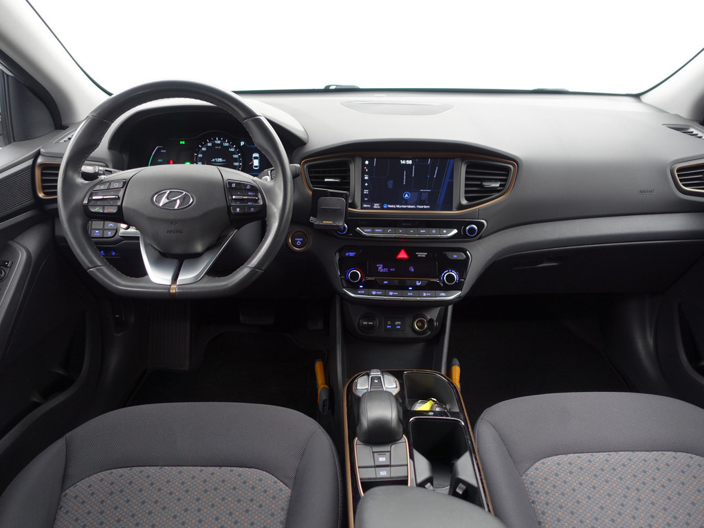 
								Hyundai IONIQ Premium EV Aut- Infinity Audio, Camera, Ada Cruise, Carplay, Clima vol									
