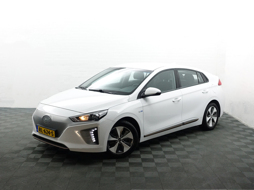 
								Hyundai IONIQ Premium EV Aut- Infinity Audio, Camera, Ada Cruise, Carplay, Clima vol									