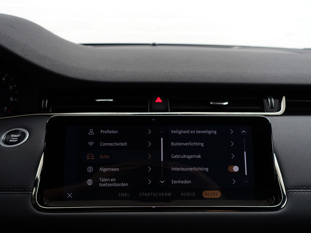 
Land Rover Range Rover Evoque 1.5 P300e AWD R-Dynamic HSE Aut- Panodak, Meridian Audio, Memory, Carplay, 360 Camera, Stuur/Stoelverwarming vol									