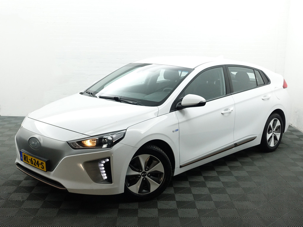 
								Hyundai IONIQ Premium EV Aut- Infinity Audio, Camera, Ada Cruise, Carplay, Clima vol									