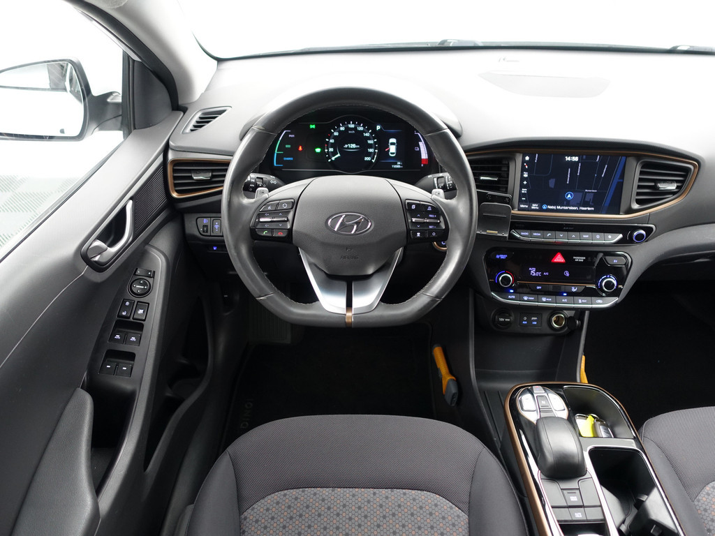 
								Hyundai IONIQ Premium EV Aut- Infinity Audio, Camera, Ada Cruise, Carplay, Clima vol									