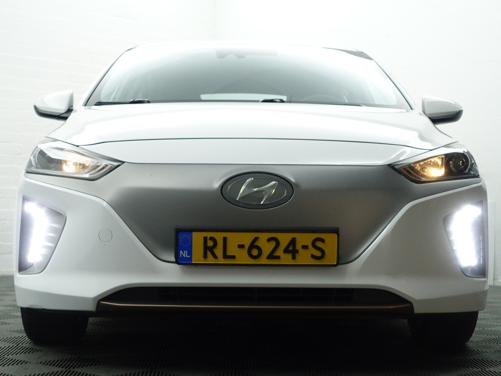 
								Hyundai IONIQ Premium EV Aut- Infinity Audio, Camera, Ada Cruise, Carplay, Clima vol									