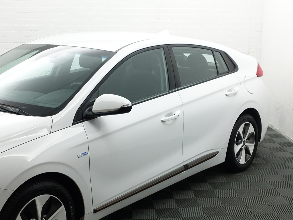 
								Hyundai IONIQ Premium EV Aut- Infinity Audio, Camera, Ada Cruise, Carplay, Clima vol									
