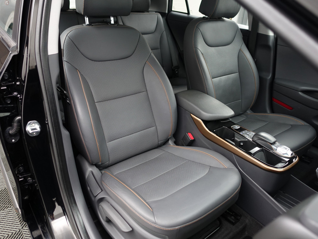 
Hyundai IONIQ Premium+ EV Aut- Schuifdak, Stoelventilatie, Stuur/Stoelverwarming, Infinity Audio, Lane Assist, Memory vol									