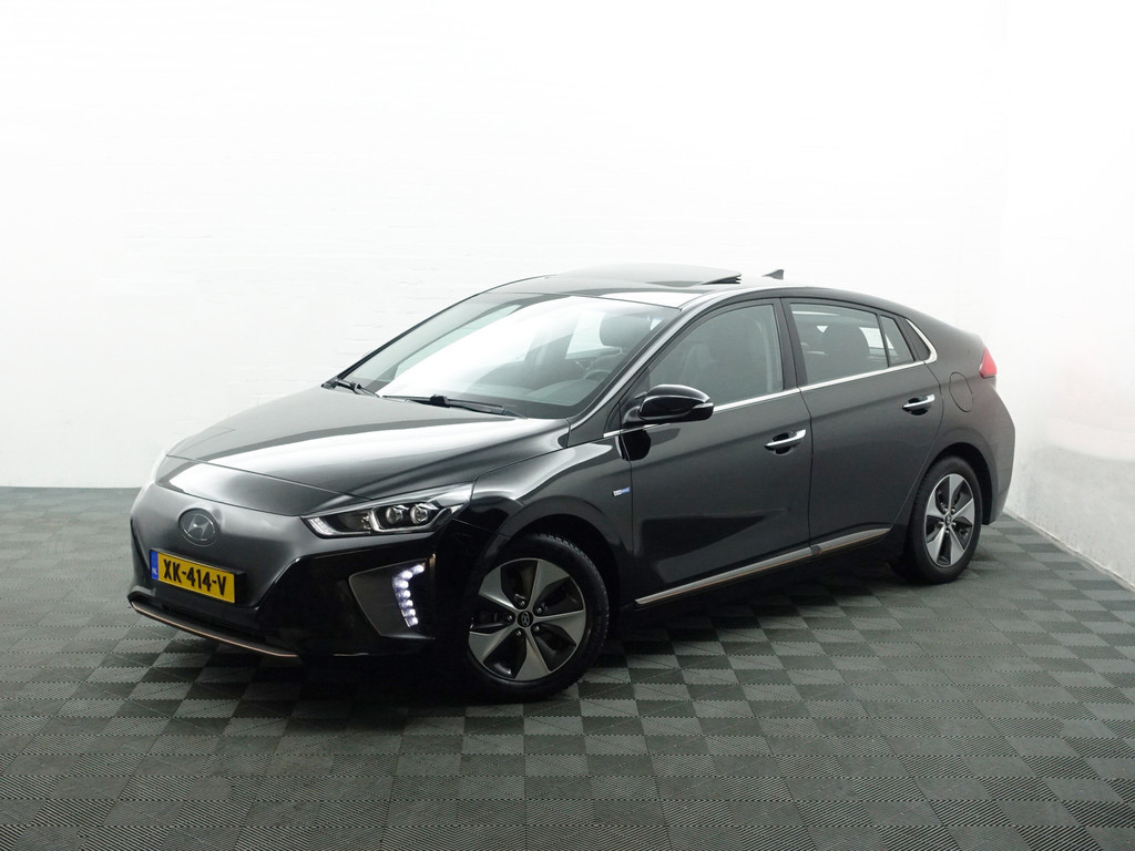 
Hyundai IONIQ Premium+ EV Aut- Schuifdak, Stoelventilatie, Stuur/Stoelverwarming, Infinity Audio, Lane Assist, Memory vol									