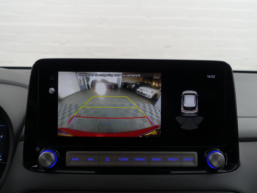 
								Hyundai Kona EV Comfort 39 kWh Aut- Stuur/Stoelverwarming, CarPlay, Led, Lane assist, Dynamic Select, Park assist vol									
