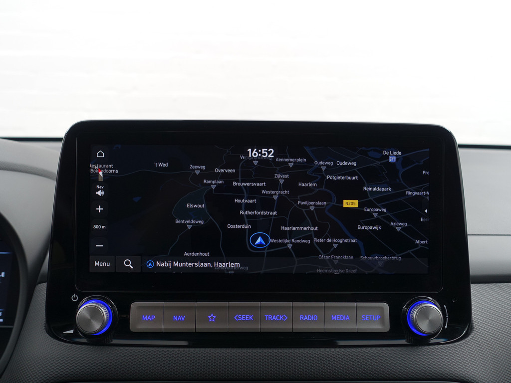 
								Hyundai Kona EV Comfort 39 kWh Aut- Stuur/Stoelverwarming, CarPlay, Led, Lane assist, Dynamic Select, Park assist vol									