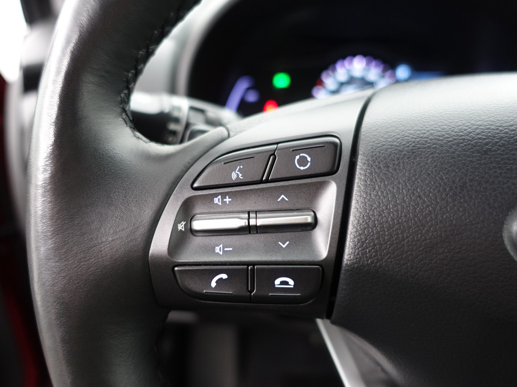 
								Hyundai Kona EV Comfort 39 kWh Aut- Stuur/Stoelverwarming, CarPlay, Led, Lane assist, Dynamic Select, Park assist vol									