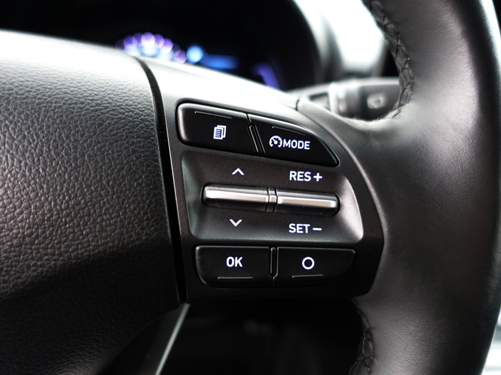 
								Hyundai Kona EV Comfort 39 kWh Aut- Stuur/Stoelverwarming, CarPlay, Led, Lane assist, Dynamic Select, Park assist vol									