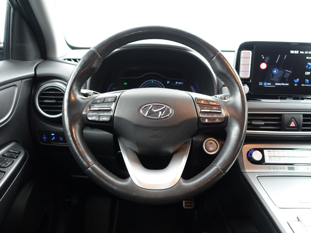 
Hyundai Kona EV Premium+ 64 kWh- Stuur/Stoelverwarming, Stoelventilatie, Xenon Led, Camera, Krell Audio, Park Assist vol									