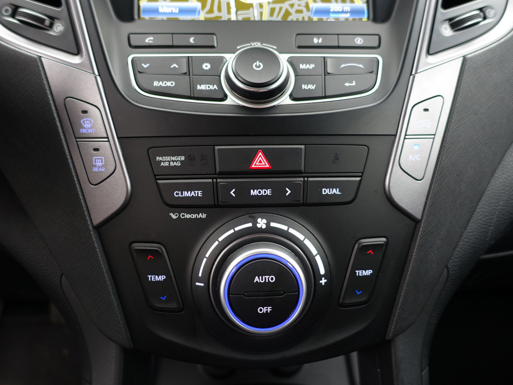 
Hyundai Santa Fe 2.4i GDI i-Catcher- Panodak, Xenon Led, Camera, Park Assist, Memory, Stoelverwarming vol									