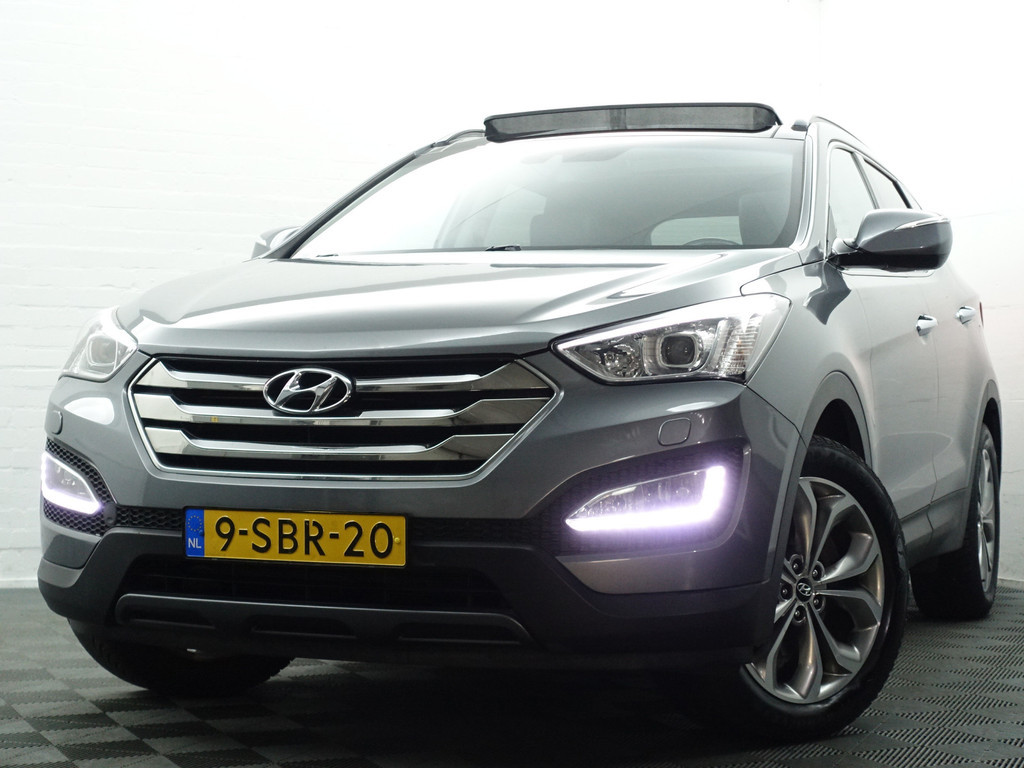 
Hyundai Santa Fe 2.4i GDI i-Catcher- Panodak, Xenon Led, Camera, Park Assist, Memory, Stoelverwarming vol									