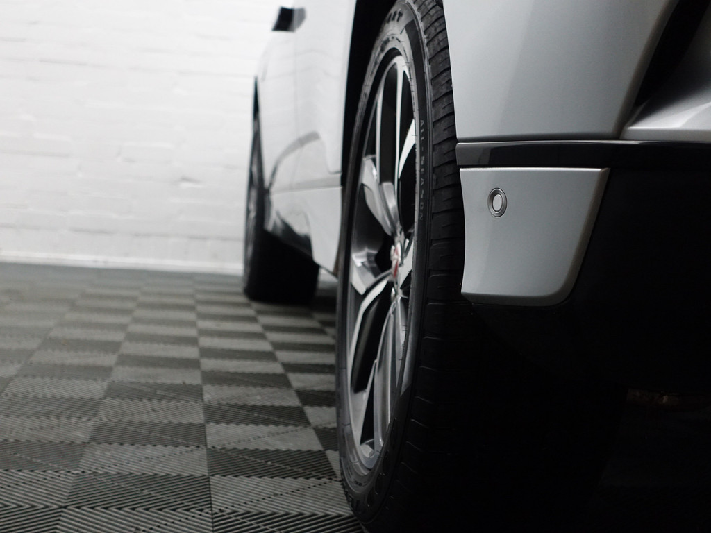 
Jaguar I-PACE EV320 HSE 90 kWh Aut- Glazendak, Stuurverwarming, 360 Camera, Meridian Audio, Nappa Leder Interieur, Dynamic Select vol									